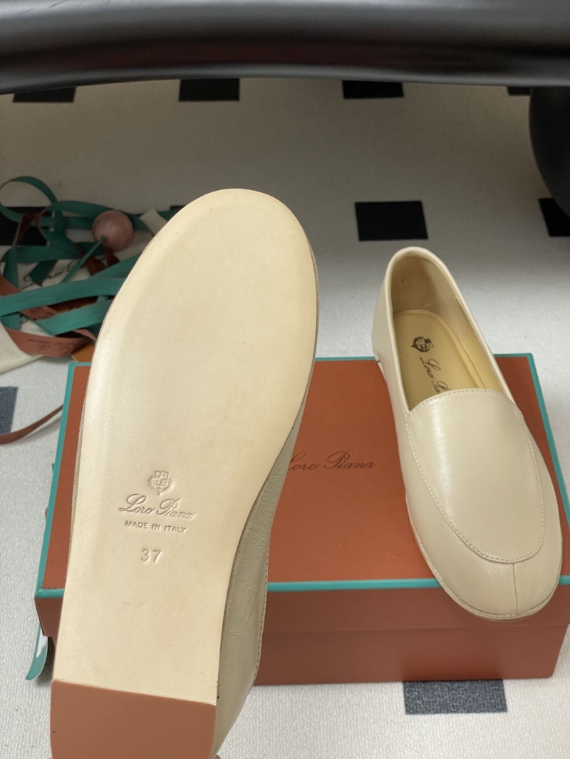 L0r0 P1ana loafers